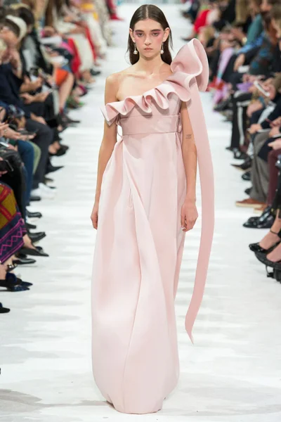 Look 76